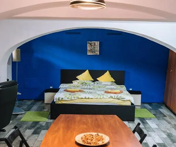 Design Loft בית הארחה 3*